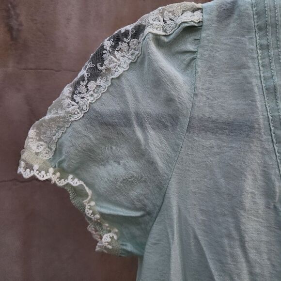 Paniz vintage inspired feminine dress sea foam and lace dress. - Picture 3 of 8